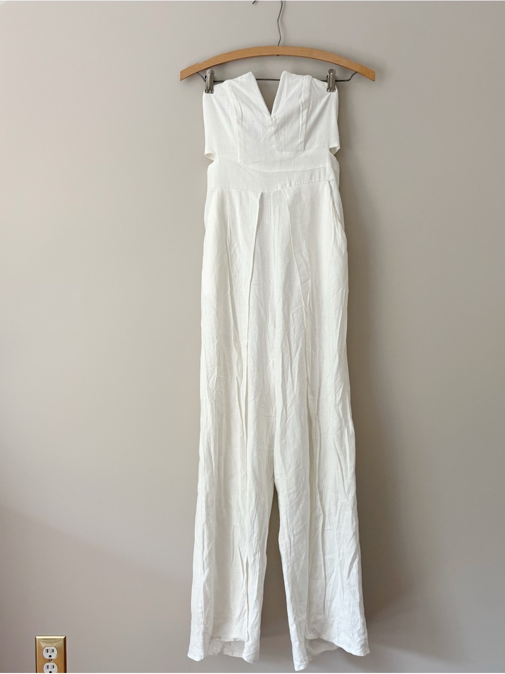 LUXXEL Strapless White Split-Leg Jumpsuit - Picture 3 of 12